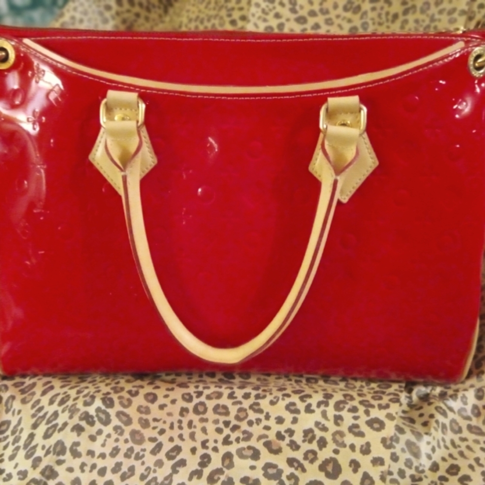 Invece Red Italian Leather Purse